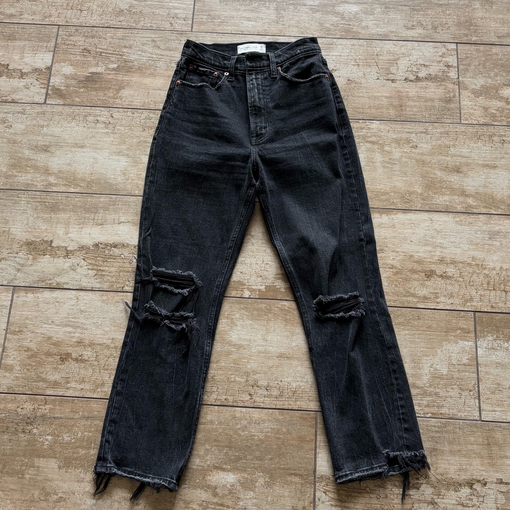 Abercrombie ultra high rise ankle straight size 26/2S